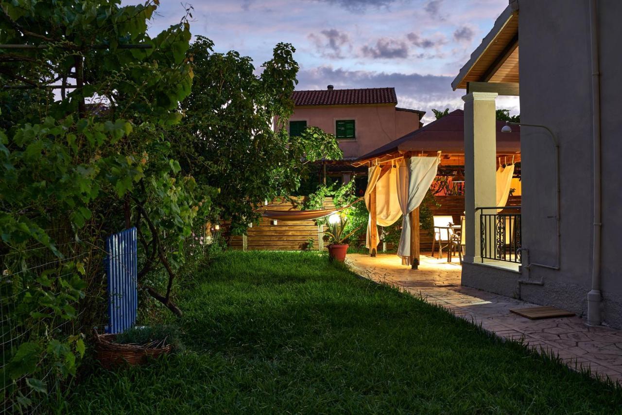 Villa Doreta Roda  Ngoại thất bức ảnh